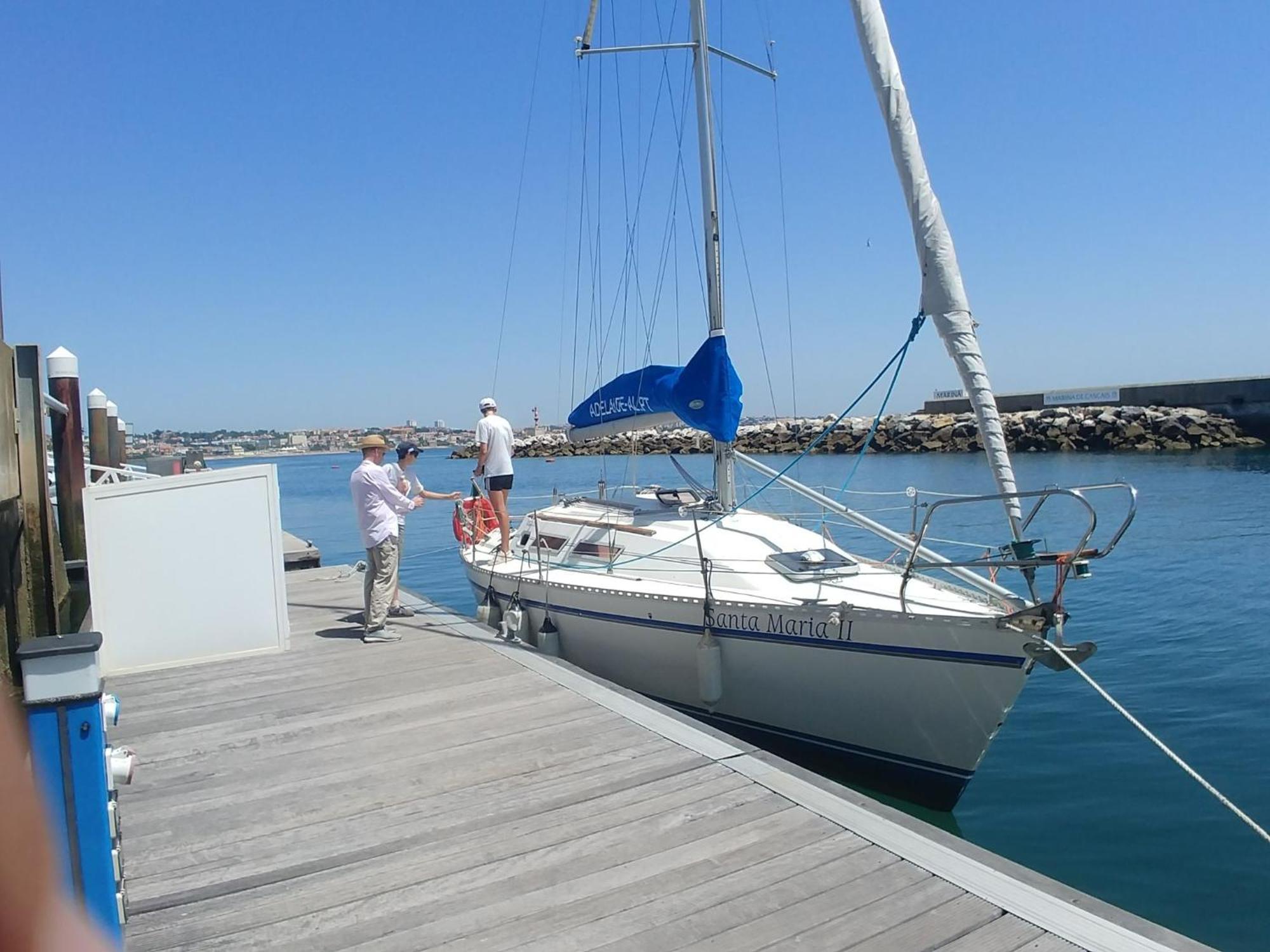 Be Local - Sleep Aboard The Santa Maria Sailing Boat In Lisbon Apartment ภายนอก รูปภาพ
