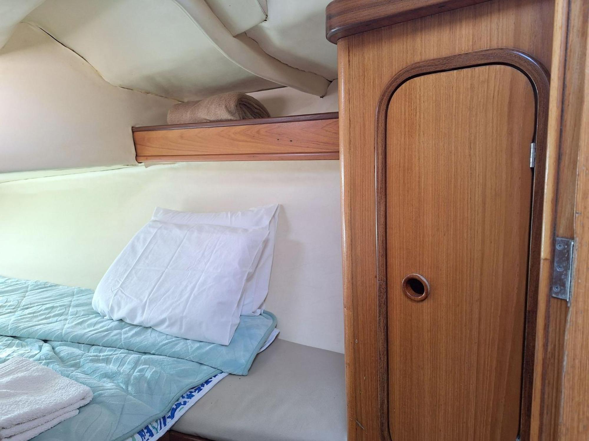 Be Local - Sleep Aboard The Santa Maria Sailing Boat In Lisbon Apartment ภายนอก รูปภาพ